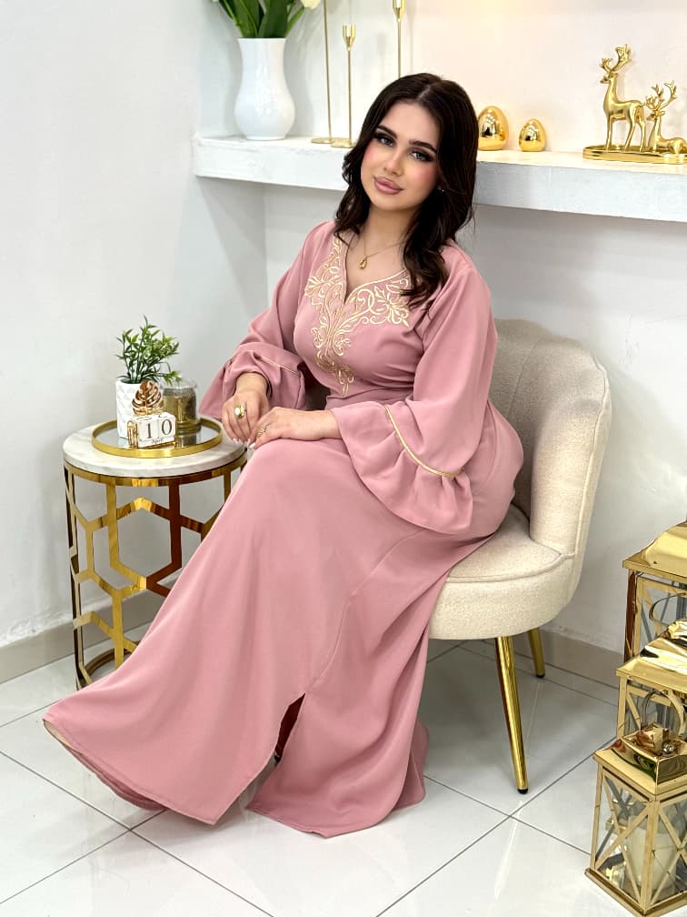 Robe ELÉNA 2026